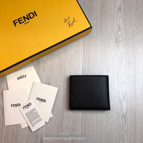 FENDI短夾錢包 19年春夏季最新手包 小摔牛皮 芬迪對折錢包  fdz2147